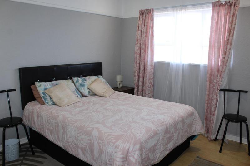 2 Bedroom Property for Sale in Fairfield Estate Western Cape